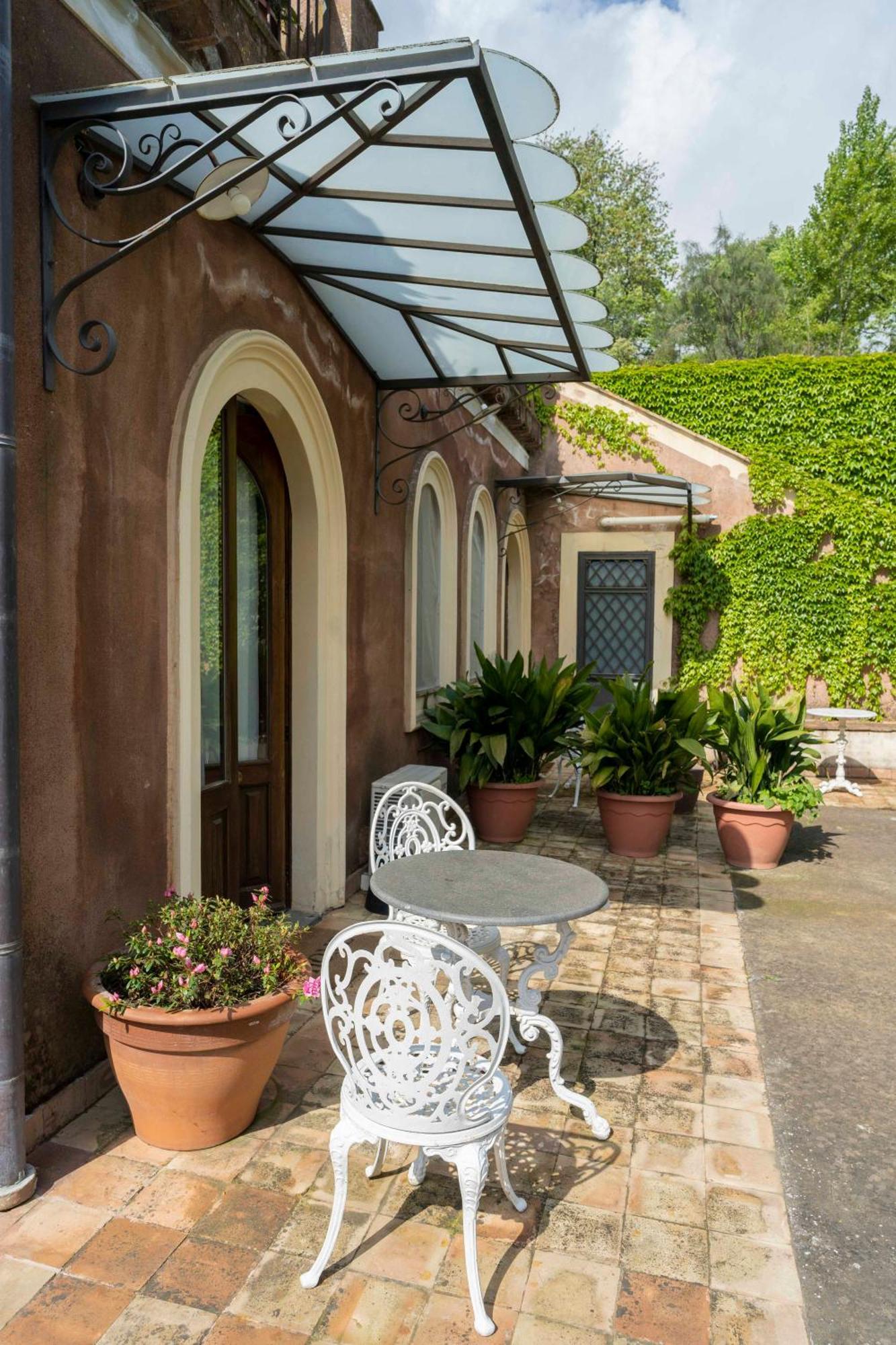 B&B Bellini Milo Exteriör bild