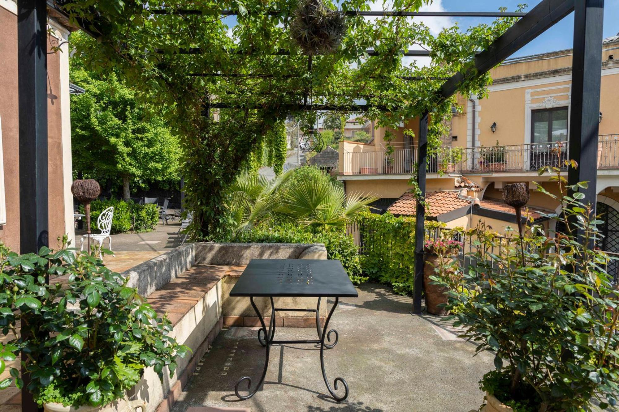 B&B Bellini Milo Exteriör bild
